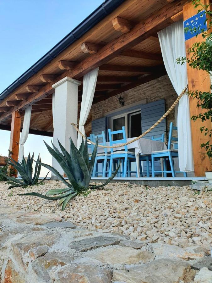 Brand New Cara D Oro, Vrana Villa