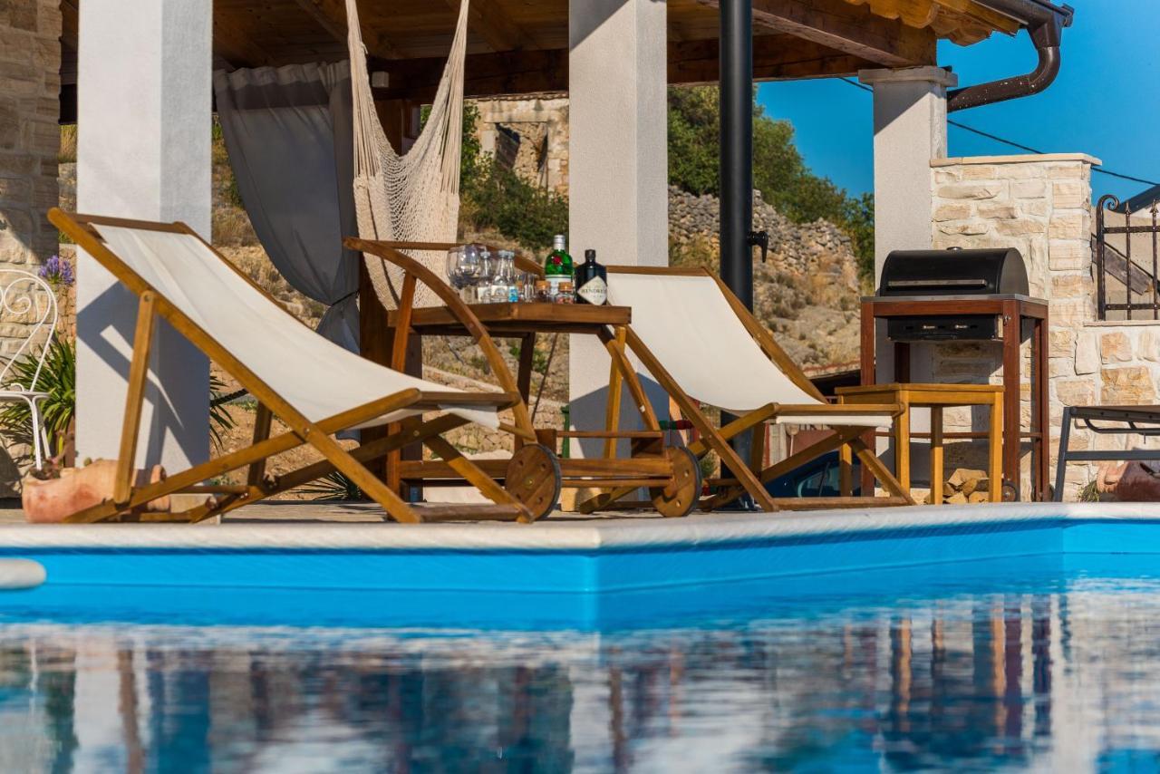 Brand New Cara D Oro, Vrana Villa